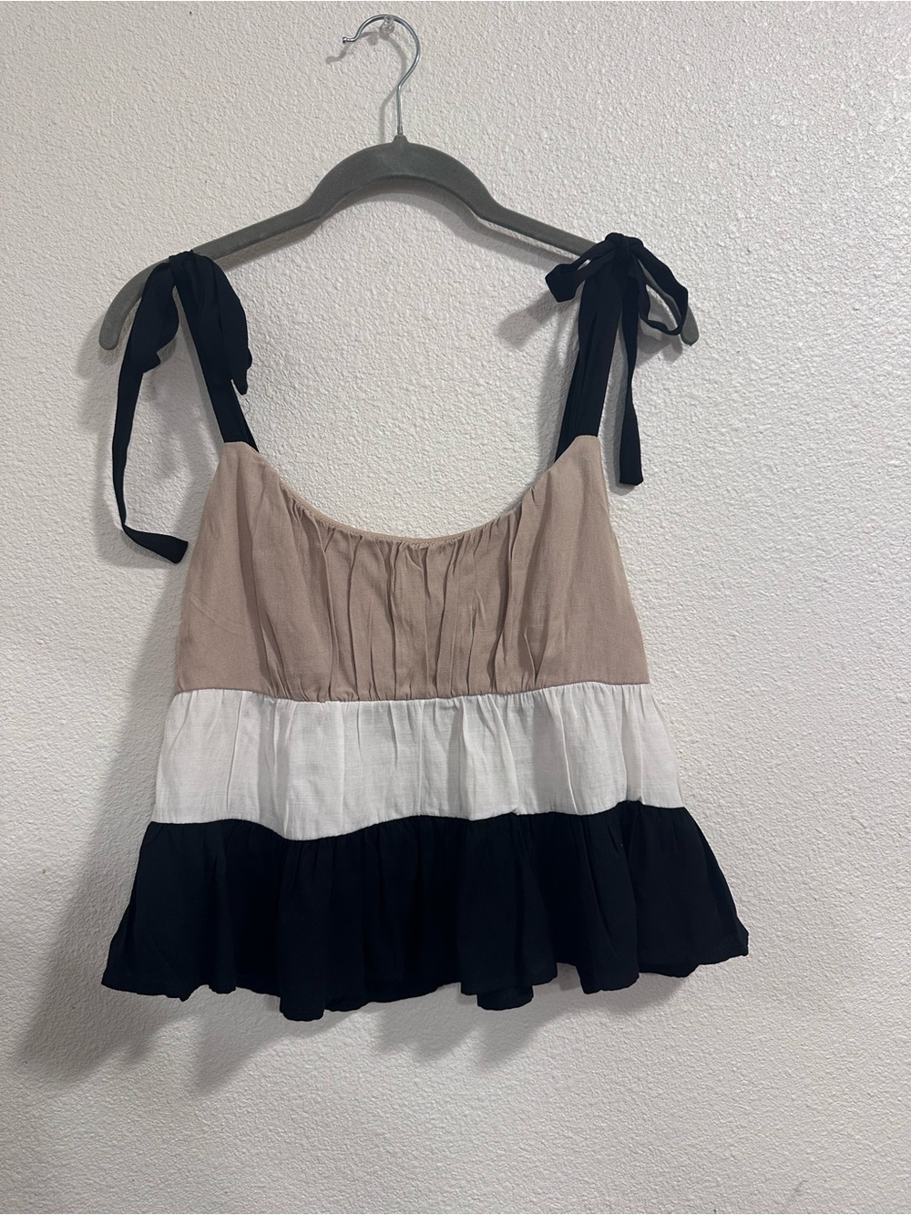 miami Tie-Shoulder Tiered Tank Top in Black, White & Beige